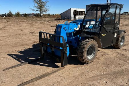 2020 Genie GTH-5519 Telehandler 20′ Lift 5,500 lb 4WD Enclosed Cab AC
